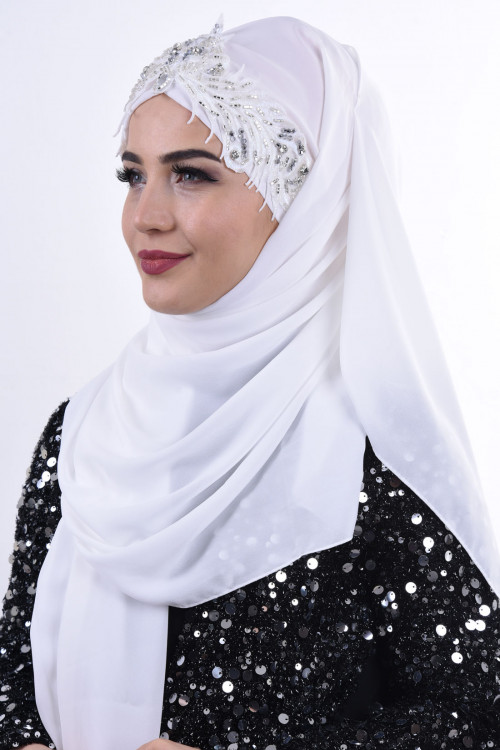 Jewel Crown Taşlı Şal Ekru Jewel Crown Taşlı Şal Ekru